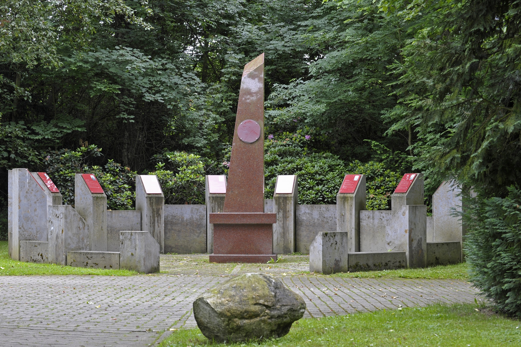 Rondell: Gedenkstätte für neun Göttinger Nobelpreisträger.